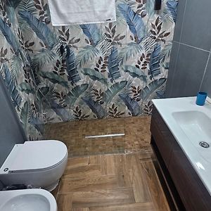 Camera tripla